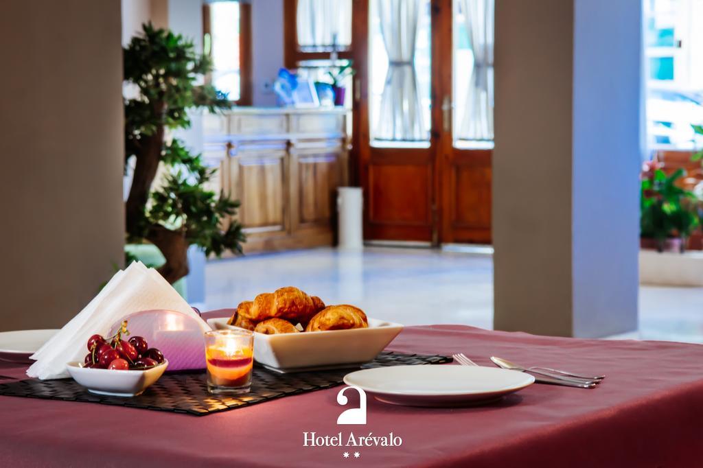 Hotel Arevalo クエンカ エクステリア 写真